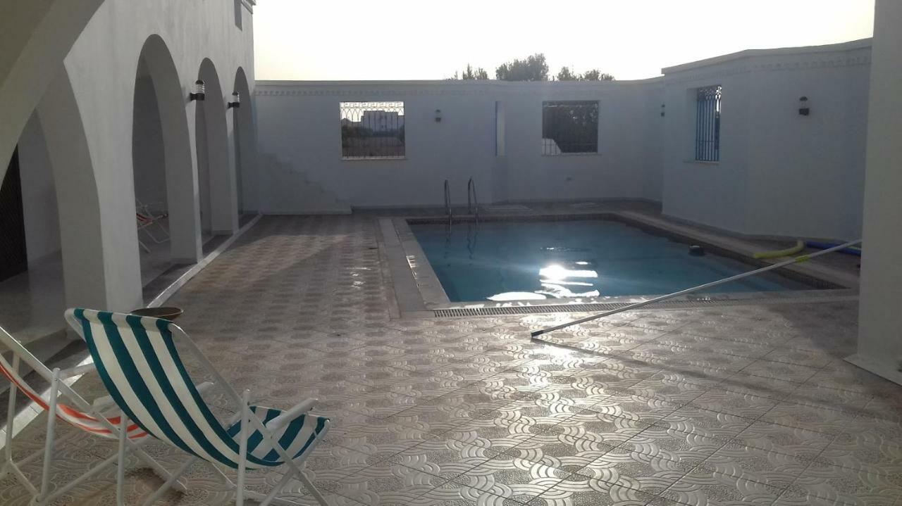 לינה וארוחת בוקר Sidi ash Shammakh Dar Mamina מראה חיצוני תמונה